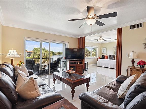 5th image of 411 S Hollybrook Dr APT 301