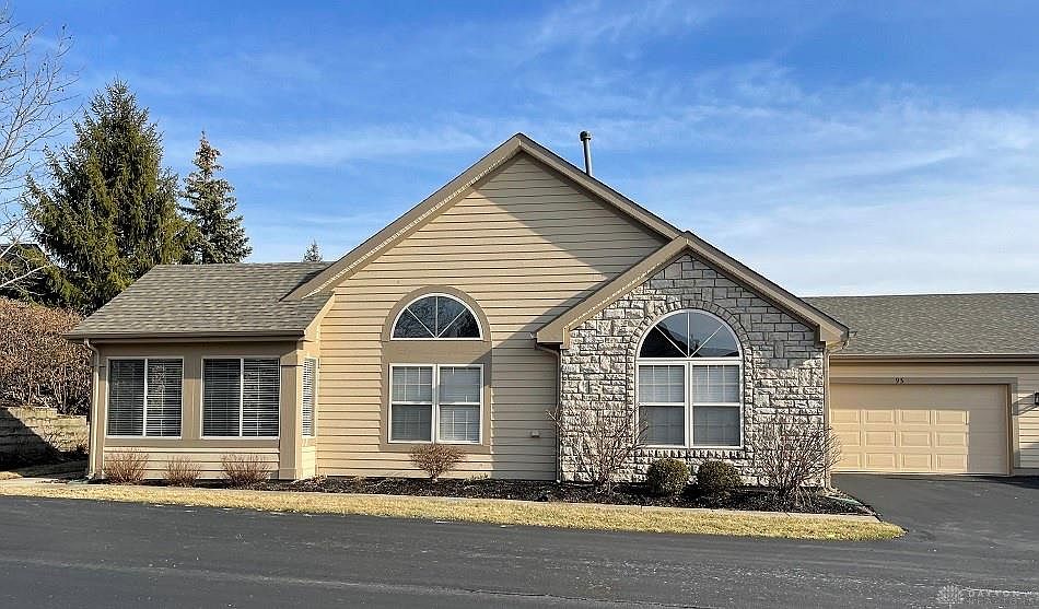 1st image of 93 Villa Pointe Dr