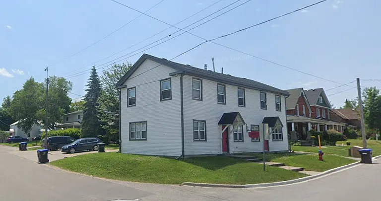 1369 Killarney Beach Rd #2 — Photo 7