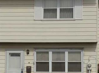 10 Connecticut Ct, Matawan, NJ 07747