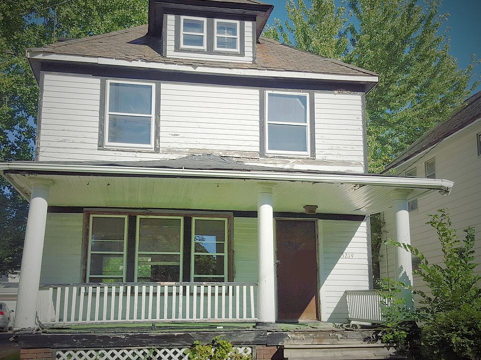 1st image of 3219 E 118th St