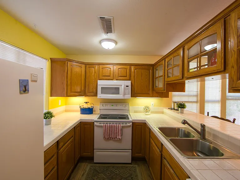 1200 Glen Canyon Dr #36 — Photo 3