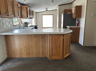 989 Elmwood St #116, Howard City, MI 49329