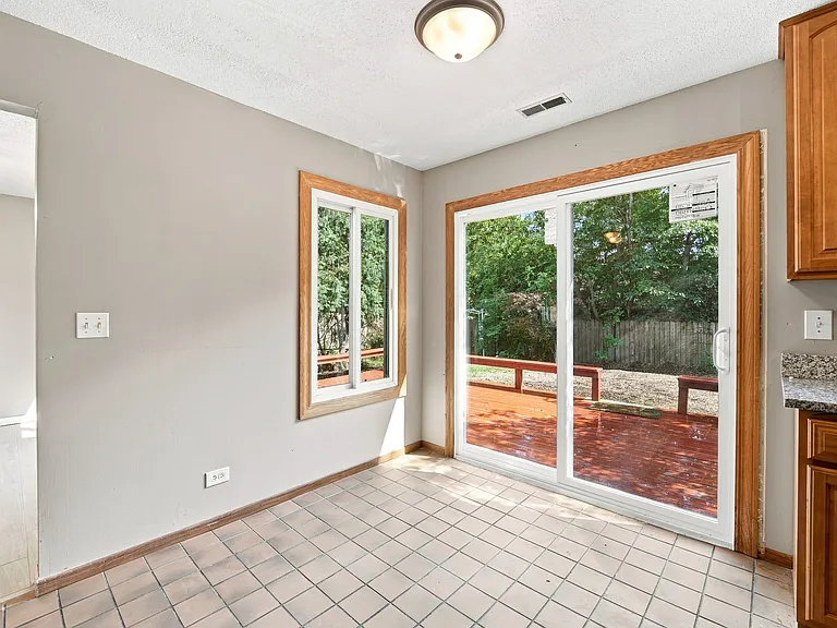 15 Brittany Ln — Photo 15