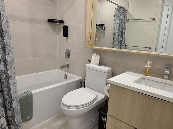 2 bedroom rental in Surrey — photo 19