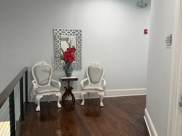 127 W Main St Unit 203, Washington, NC 27889