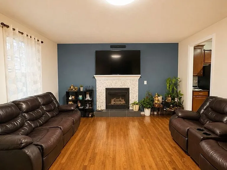 10551 Cherry Grove Ct — Photo 6