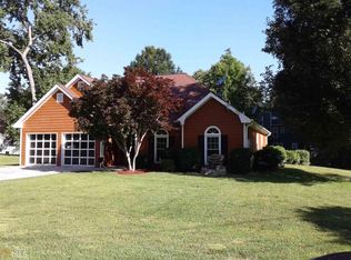 1265 Burning Bush Dr, Loganville, GA