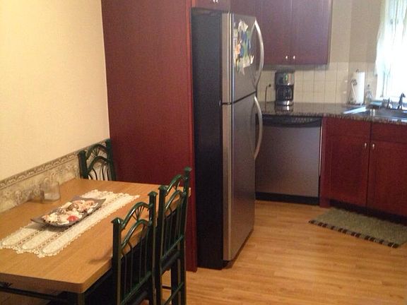 3rd image of 8835 La Crosse Ave #302