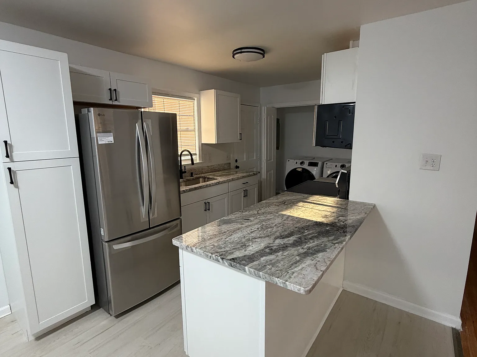 4 bed, 1148 sqft, $1,900 — Photo 4