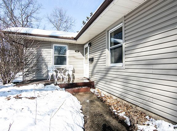 2nd image of 1510 Lundvall Ave