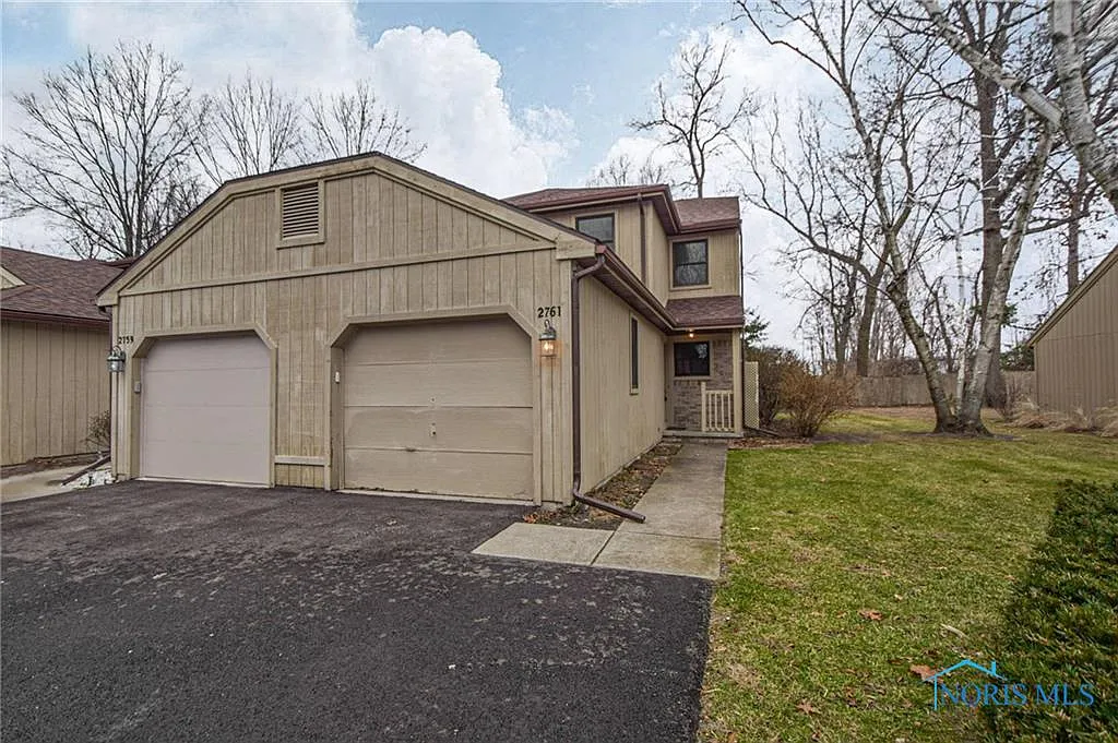 2761 Sweetbriar Ct #2761 photo 1
