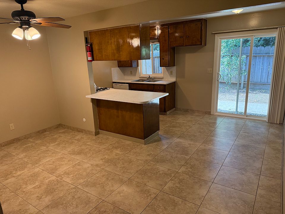 1st image of 1626 W Rumble Rd #1626