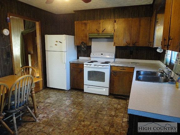 2nd image of 113 Green Acres Drive