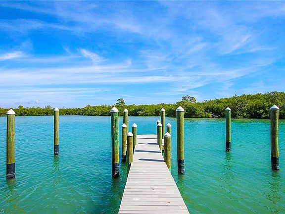 3rd image of 16685 Captiva Dr
