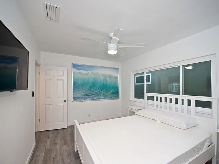 5210 Neptune Ave — Photo 13