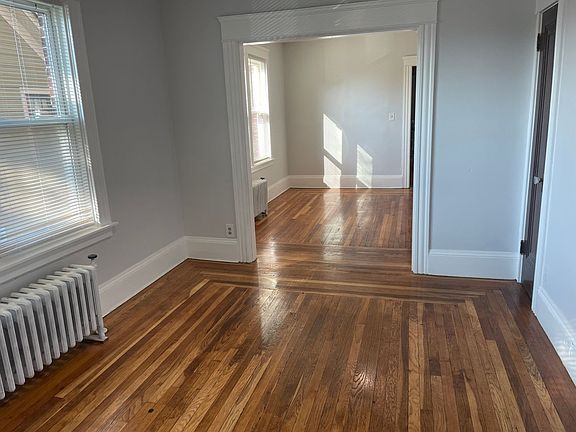 5th image of 654 Elmwood Ave APT 3
