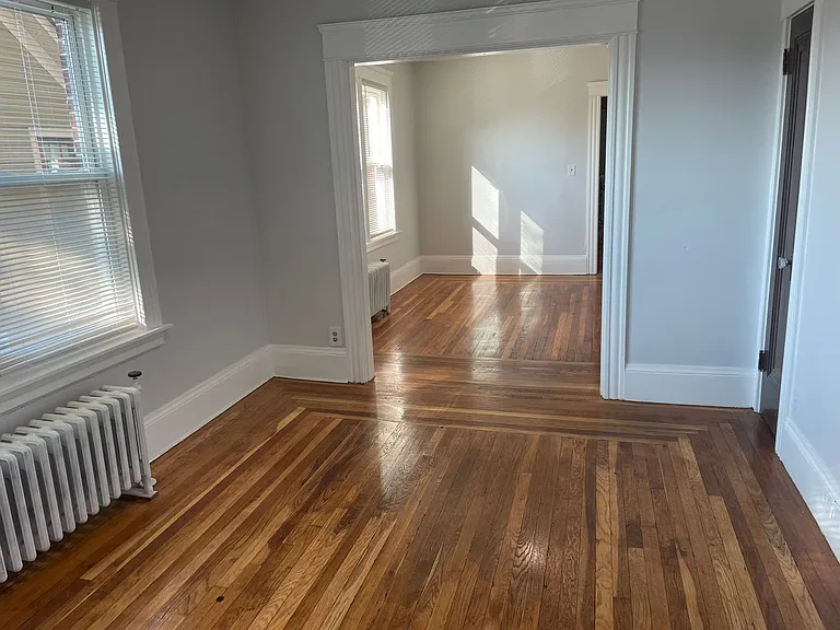654 Elmwood Ave — Photo 14