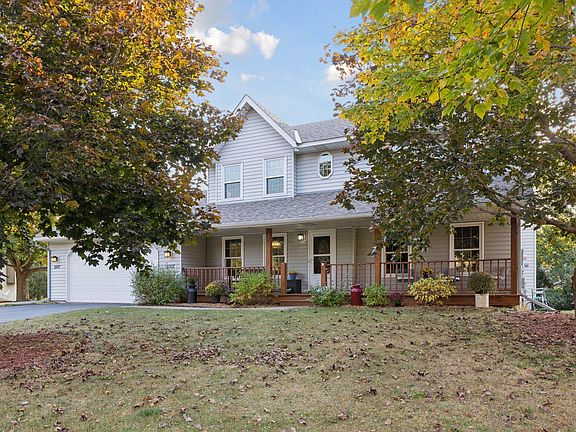 2nd image of 2507 Windsor Ln