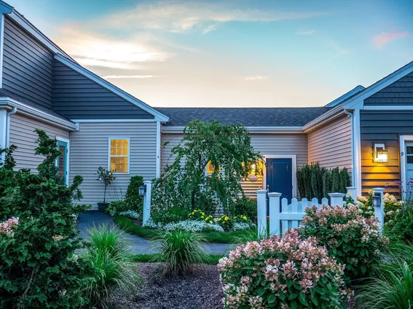 21 Firefly Point #21, Plymouth, MA 02360