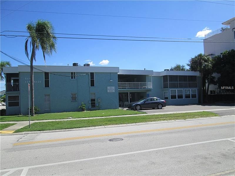 1st image of 611 Poinsettia Ave APT 204