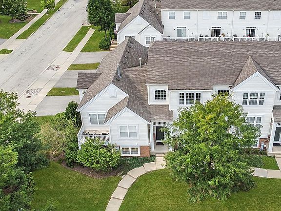 2nd image of 3049 Nicklaus Ln