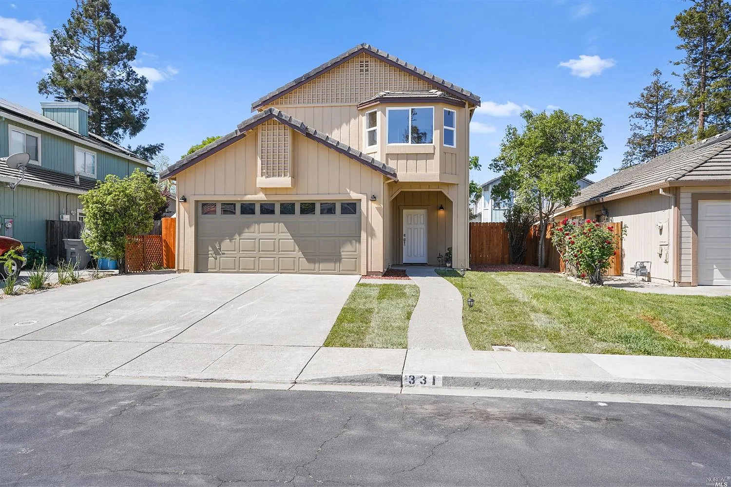 331 Robin Cir photo 1