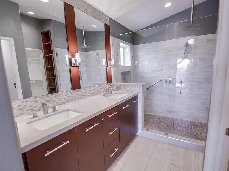 2703 Lobelia Rd — Photo 32