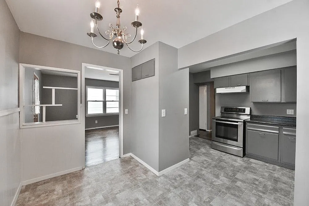 5512 Orchard Avenue — Photo 3