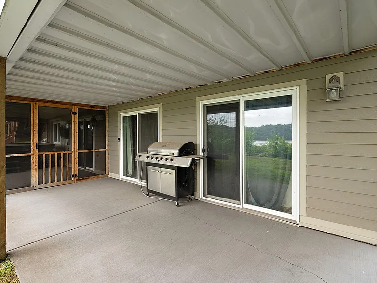 118 Lakeside Dr — Photo 39