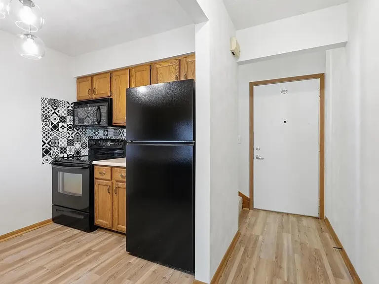 3948 Partridge Cir #U — Photo 5