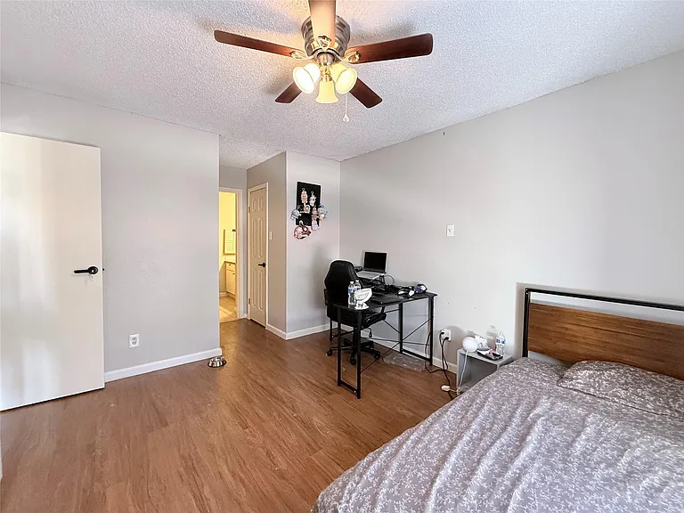 10110 Forum West Dr #333 — Photo 8
