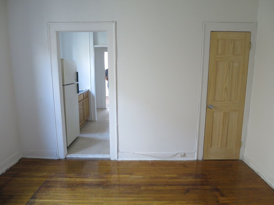 1st image of 2119 27th St #4B