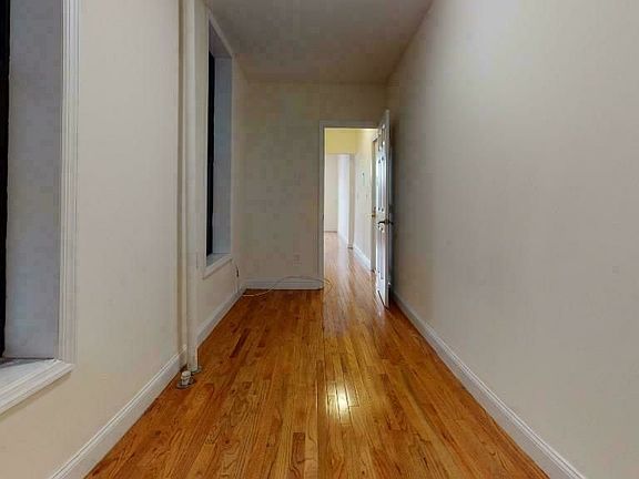 3rd image of 228 E 36th St #Aa