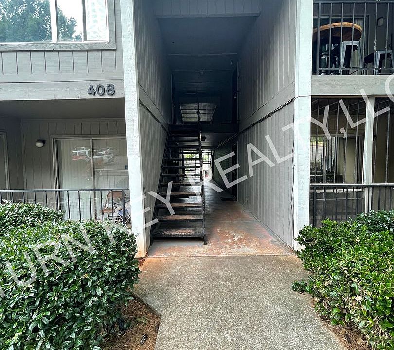 1st image of 408 Skyview Dr APT B