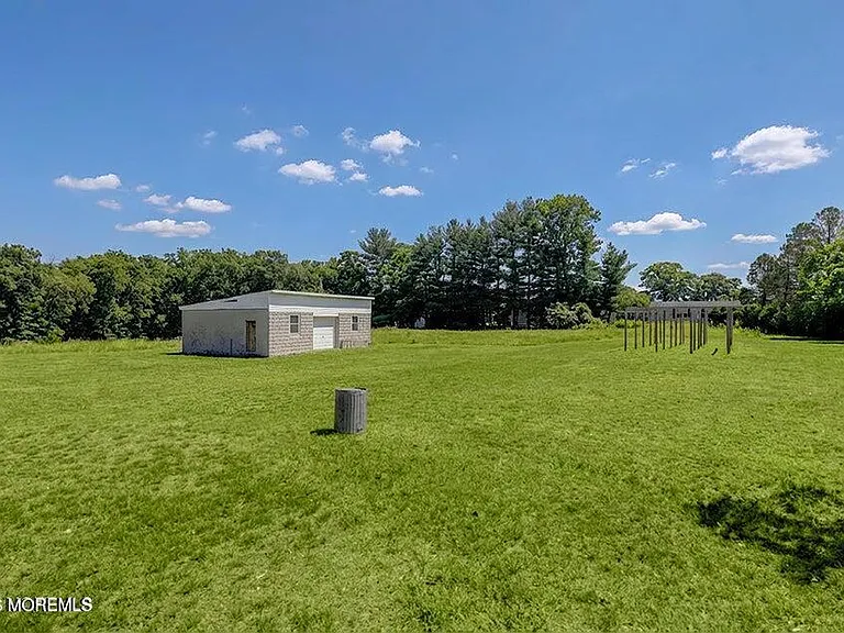 15 Hummingbird Way — Photo 43