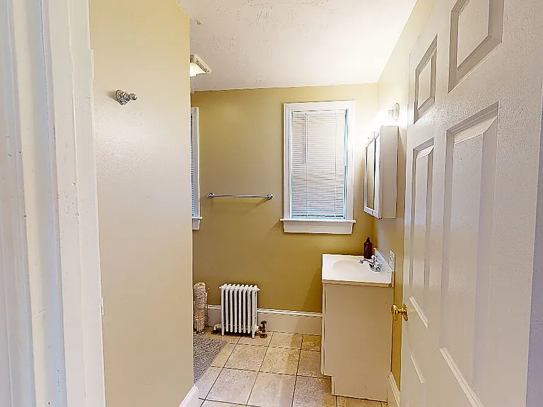 4 Haskell St #1 — Photo 10