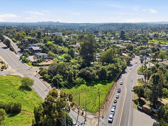 3rd image of Mission Rd