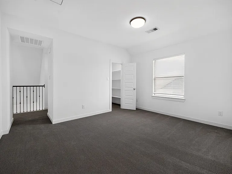 1104 Saratoga Rd — Photo 32