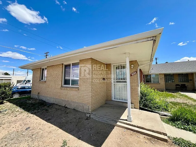 3698 N Glencoe St — Photo 1