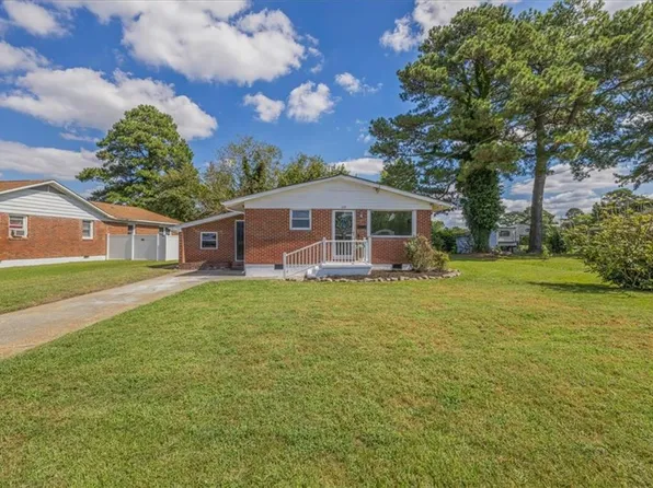 1407 Ekstine Dr, Portsmouth, VA 23701