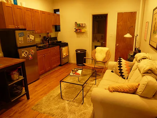 Rented by Charie Properties LLC | media 23