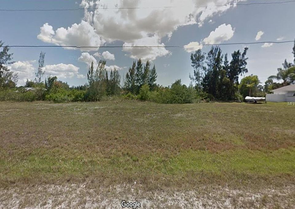 2nd image of 2242 SW 1st Ter