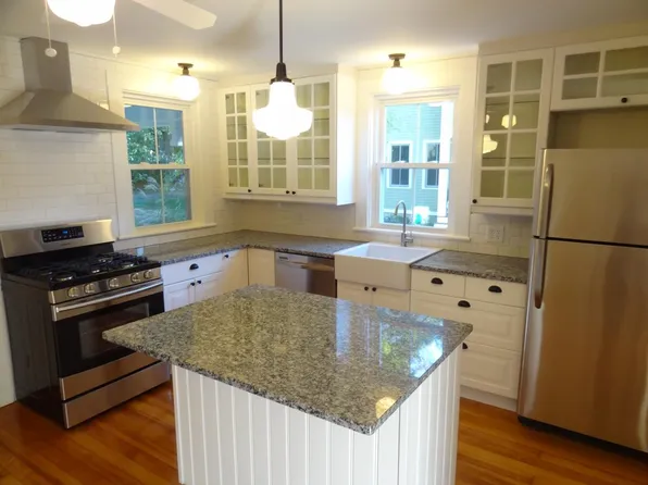 29 Davis Ct, Concord, MA 01742