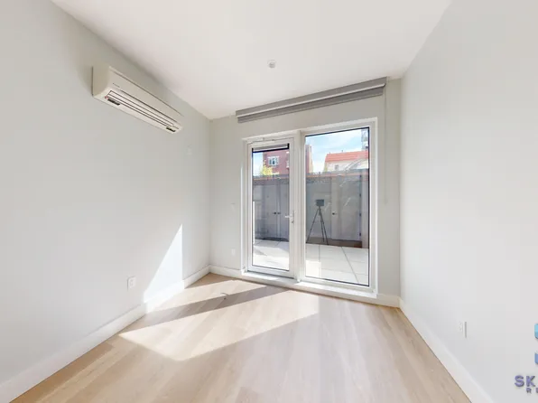 43-25 52nd Street image 9 of 34