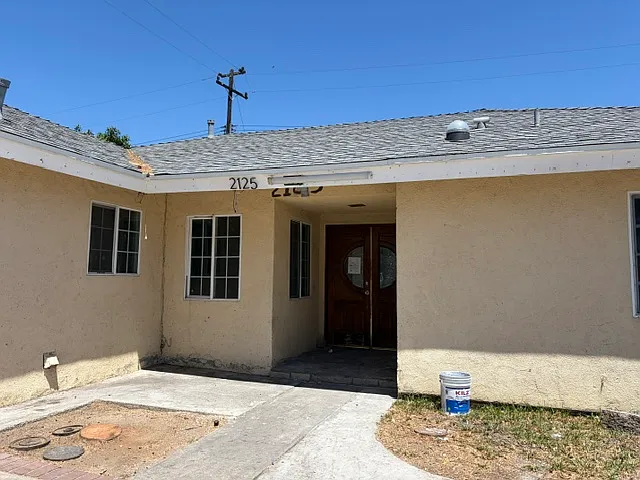 2125 S Salta St — Photo 3