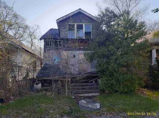 17166 Justine St, Hamtramck, MI 48212