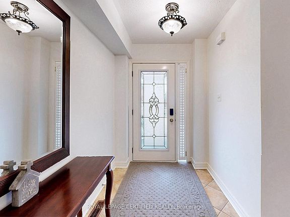 3rd image of 8 Grapevine Rd