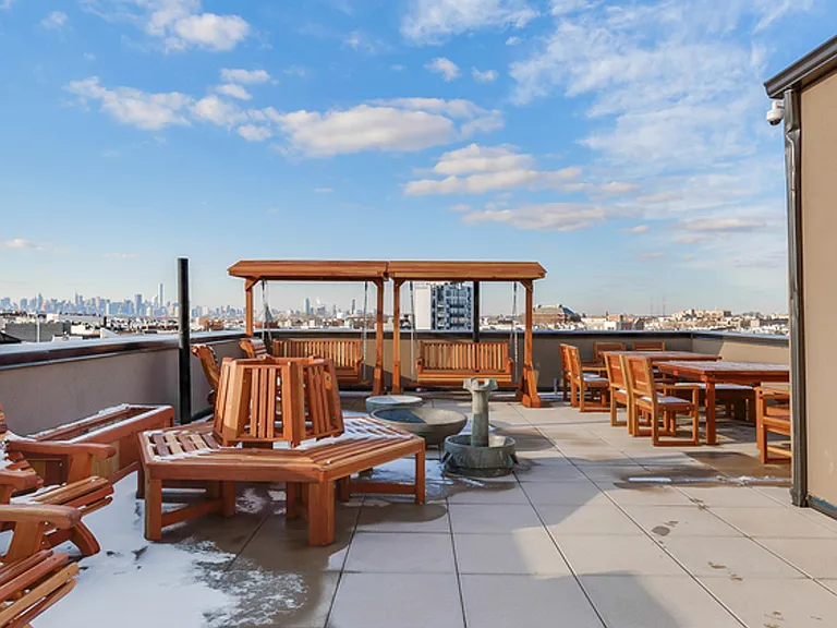 1355 Myrtle Ave #4B — Photo 11