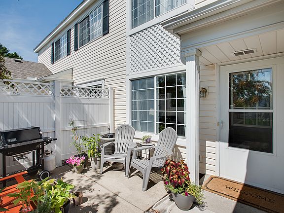 3rd image of 1833 Southcross Dr #2203
